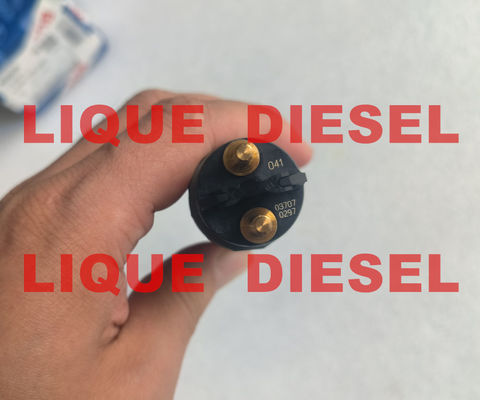 Форсунка BOSCH 0445120041 0 445 120 041 0445 120 041 65.10401-7002 65.10401-7002C 65.104017002C для DOOSAN поставщик