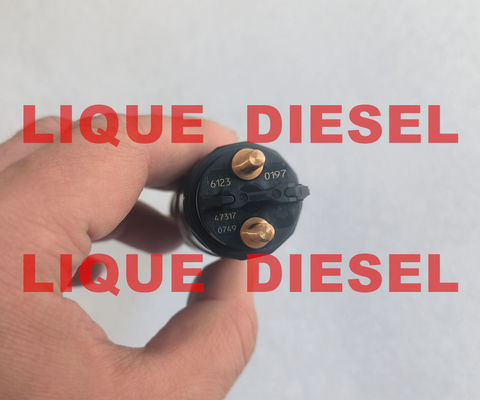 BOSCH 0445120197 51101006123 Fuel Injector Assembly 0 445 120 197 51101006123 For MAN поставщик